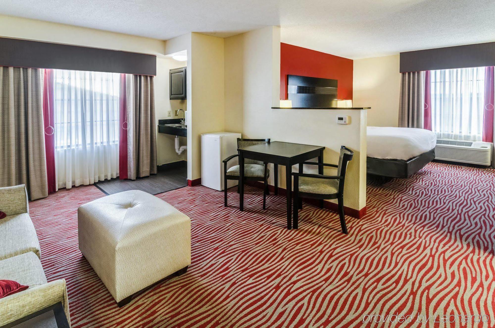 Holiday Inn Express Hotel & Suites Vinita By Ihg Екстер'єр фото